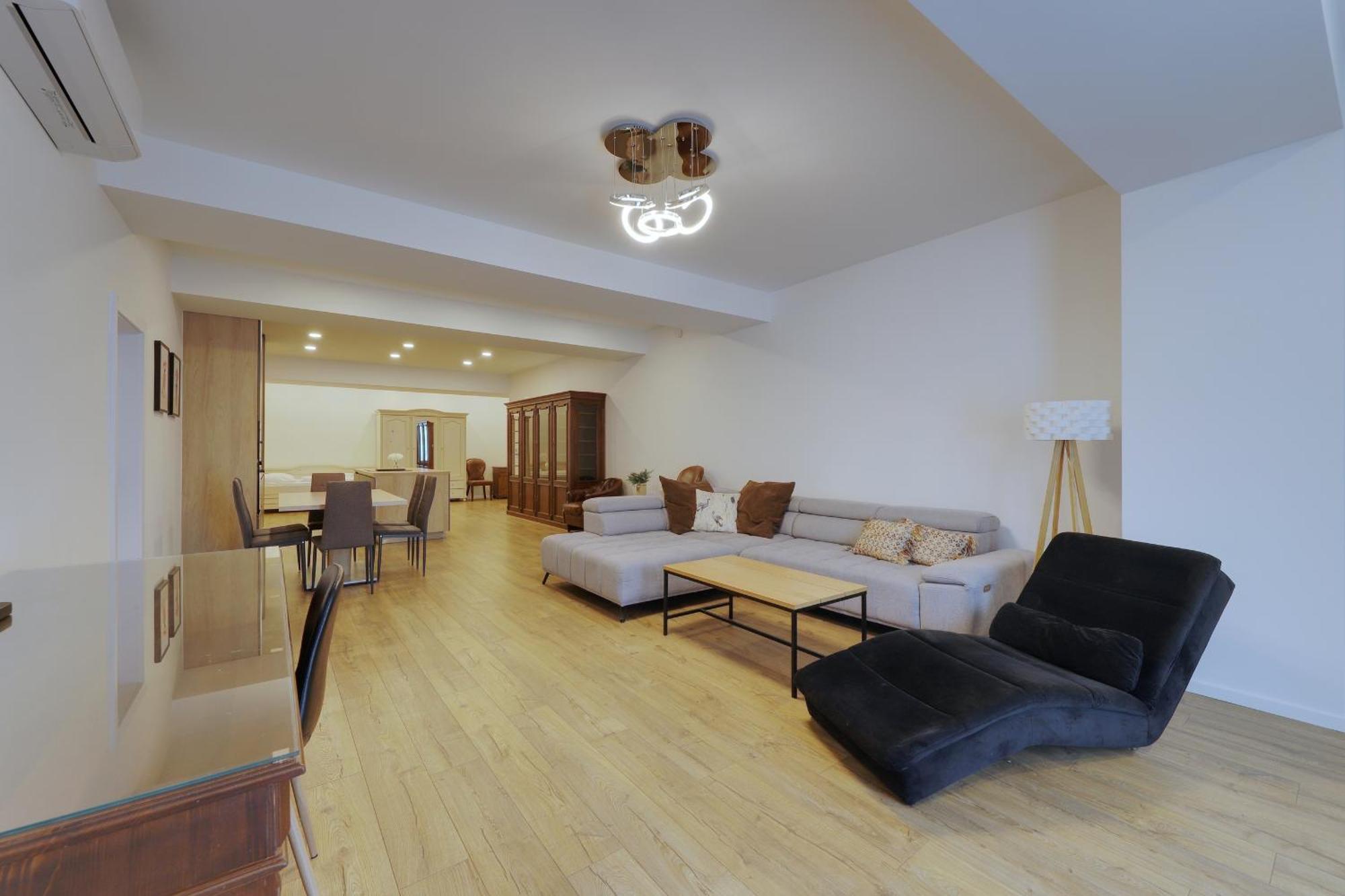 Shone Apartment Old Town 2 Bedroom Bratislava Exterior photo